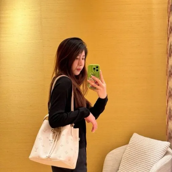 Louis Vuitton Girolata Beige Monogram Empreinte everyday Premium Replica