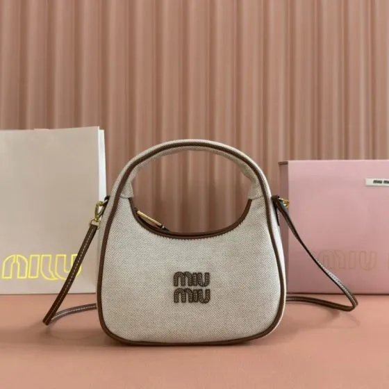Miu Miu Brown 25x18x10cm shoulder bag AAA Quality Replica