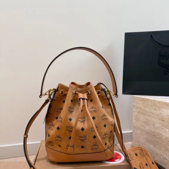 MCM Monogram shoulder bag 1 1 Replica