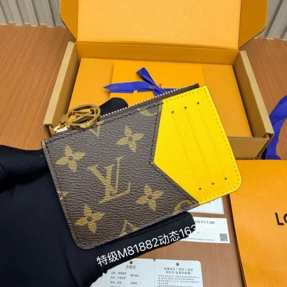 Louis Vuitton M81882 Monogram and Yellow card holder — 1:1 Replica