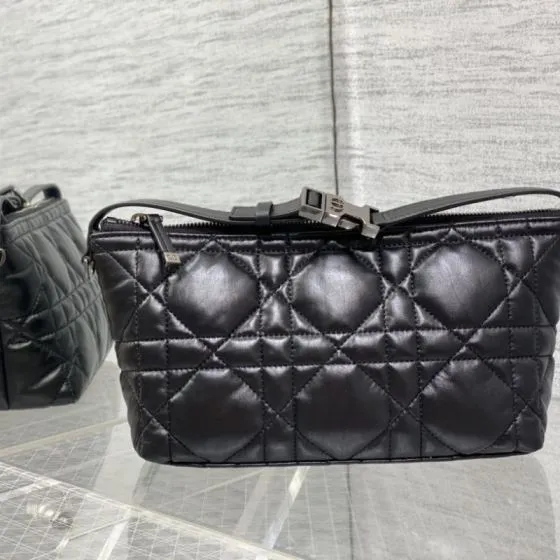 Dior Dioramour Black crossbody AAA Quality Replica