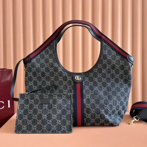 Gucci Giglio GG Supreme canvas with blue and red Web shoulder 1 1 Replica