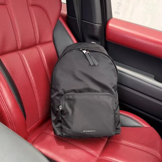 Burberry Black Nylon 30x40x15cm backpack AAA Quality Replica