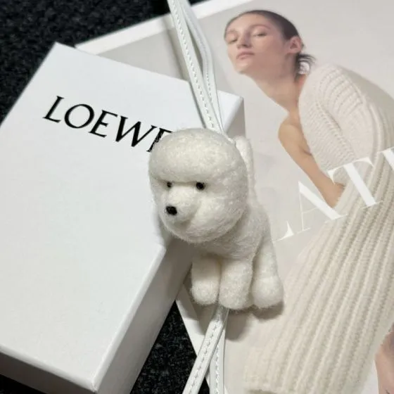 Loewe White shoulder bag 1 1 Replica