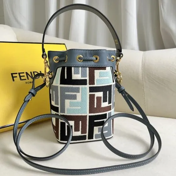 Fendi shoulder bag Top Quality Replica