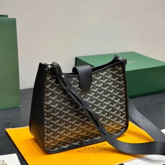 Goyard Black shoulder bag AAA Quality Replica