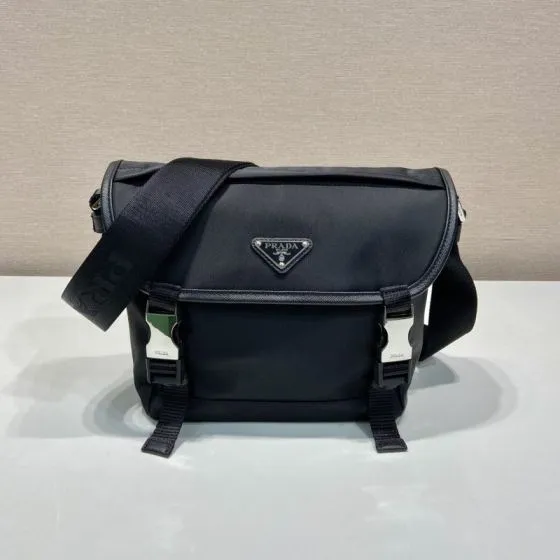 Prada Black 25x18x10cm shoulder bag 1 1 Replica