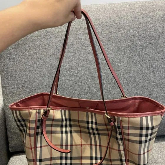 Burberry Pink shoulder bag Top Quality Replica