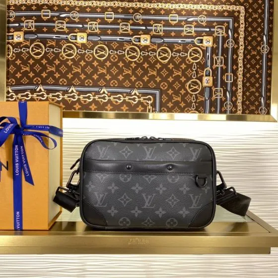 Louis Vuitton M46955 Monogram Eclipse crossbody — Premium Replica