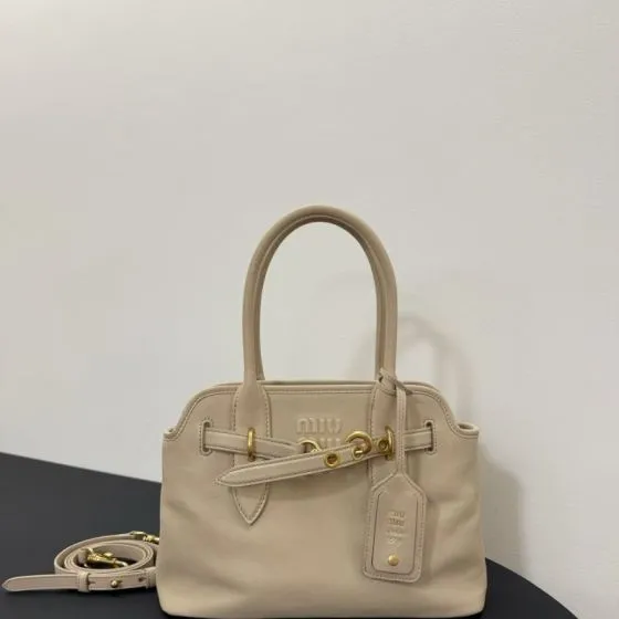 Miu Miu Beige 25x18x10cm shoulder bag Top Quality Replica