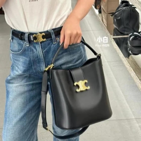 Celine shoulder bag 1 1 Replica