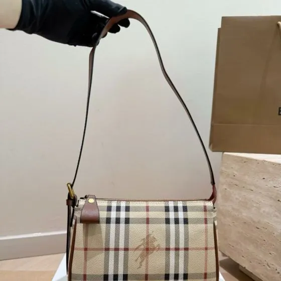 Burberry Brown shoulder bag Top Quality Replica