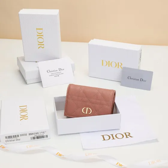 Dior S5132UWHC Pink everyday 1 1 Replica