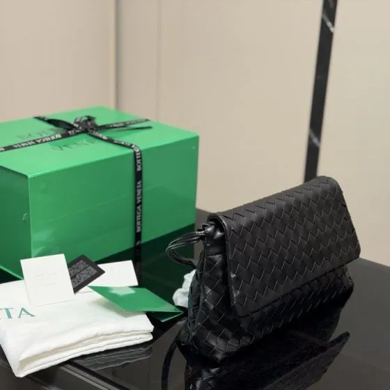 Bottega Veneta Black shoulder bag AAA Quality Replica