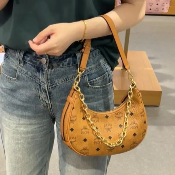 MCM Visetos 25x18x10cm shoulder bag AAA Quality Replica