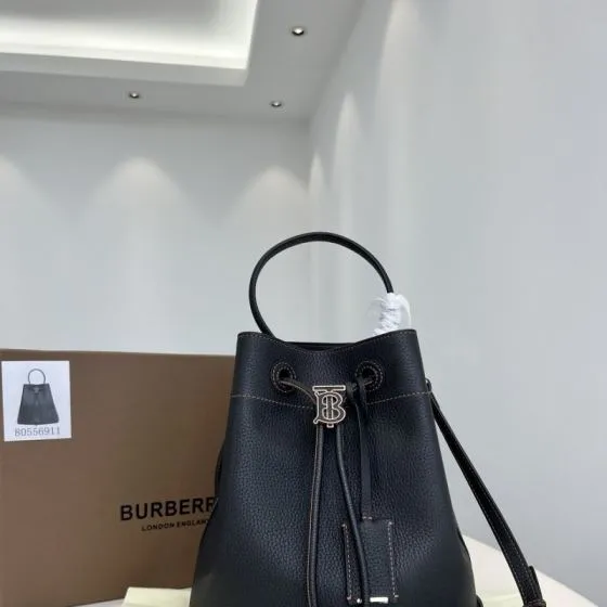 Burberry Black shoulder bag AAA Quality Replica