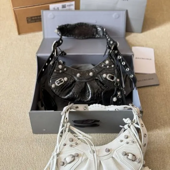 Balenciaga Le Cagole Black 26x14cm shoulder bag 1 1 Replica