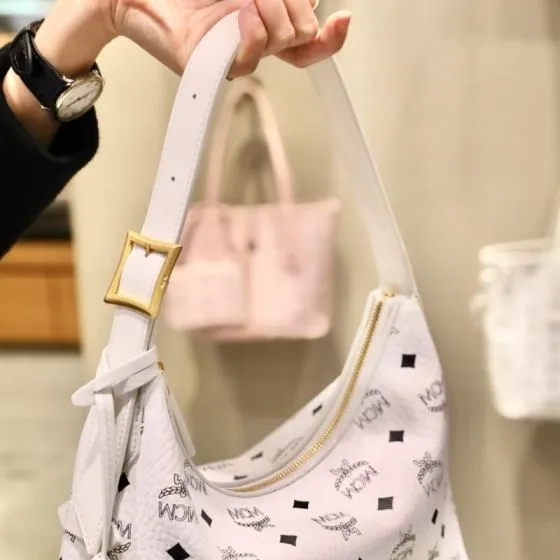 MCM Visetos 25x18x10cm shoulder bag AAA Quality Replica
