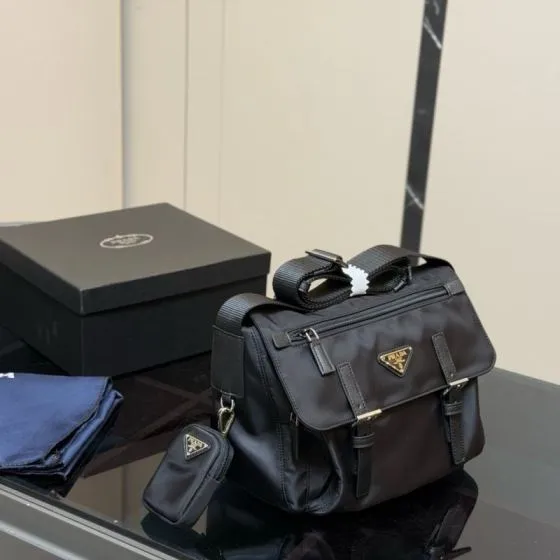 Prada Black 25x18x10cm shoulder bag 1 1 Replica