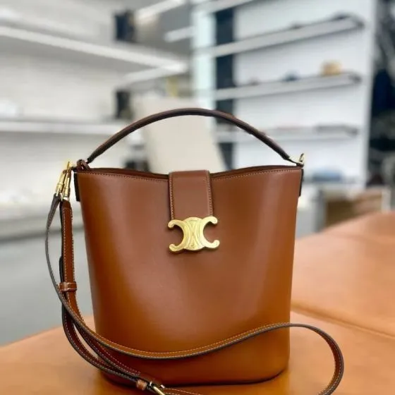 Celine shoulder bag 1 1 Replica