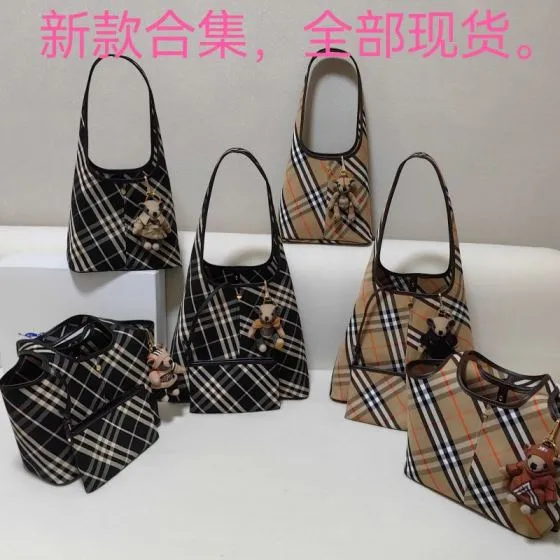 Burberry Black shoulder bag Top Quality Replica