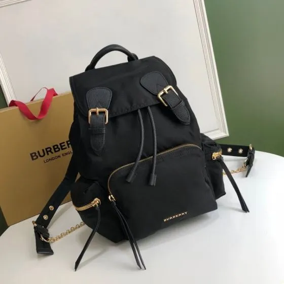 Burberry Black nylon 22 x 14 x 33cm backpack 1 1 Replica
