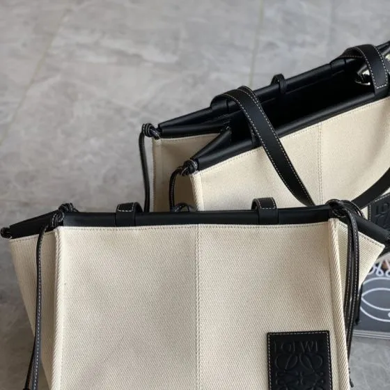Loewe Black 25x18x10cm shoulder bag 1 1 Replica