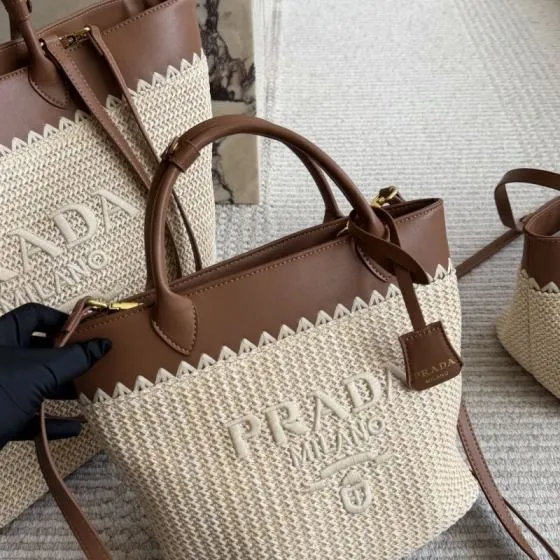 Prada Brown 25x18x10cm shoulder bag Top Quality Replica