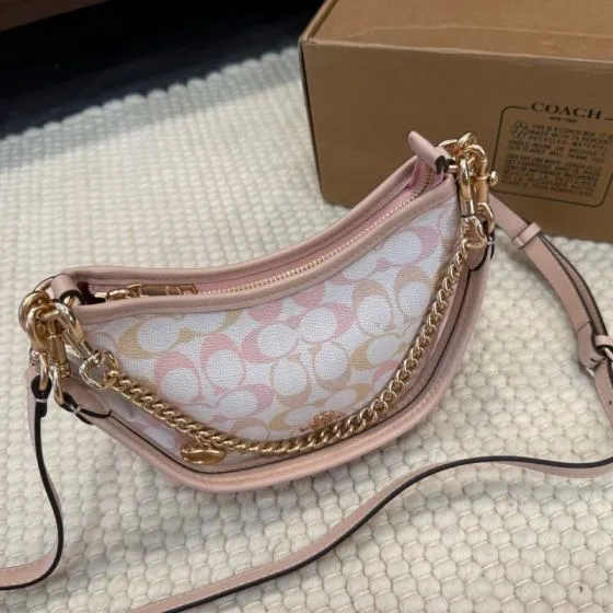 Coach Monogram 25x18x10cm shoulder bag 1 1 Replica