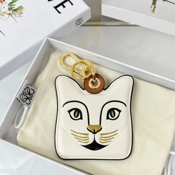 Loewe White shoulder bag AAA Quality Replica
