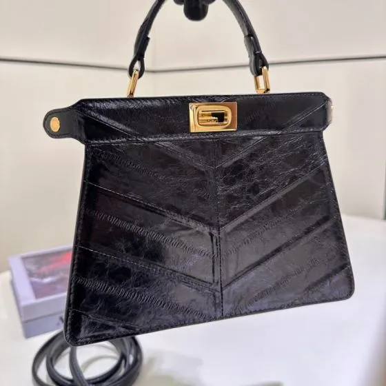 Fendi Peekaboo Black 33x22x14cm shoulder bag Top Quality Replica