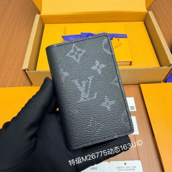 Louis Vuitton M26775 Black everyday — Premium Replica
