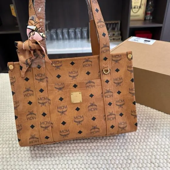 MCM Monogram 25x18x10cm shoulder bag Premium Replica