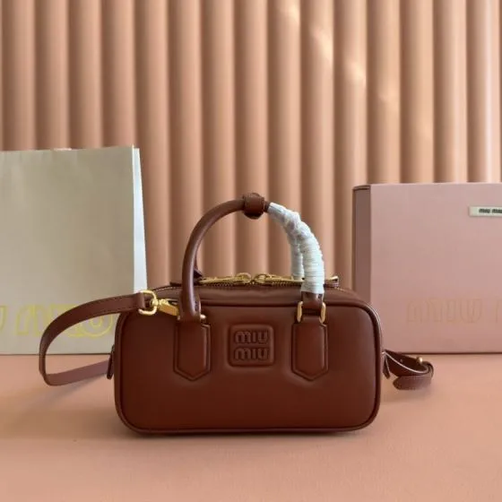 Miu Miu Brown 25x18x10cm shoulder bag AAA Quality Replica