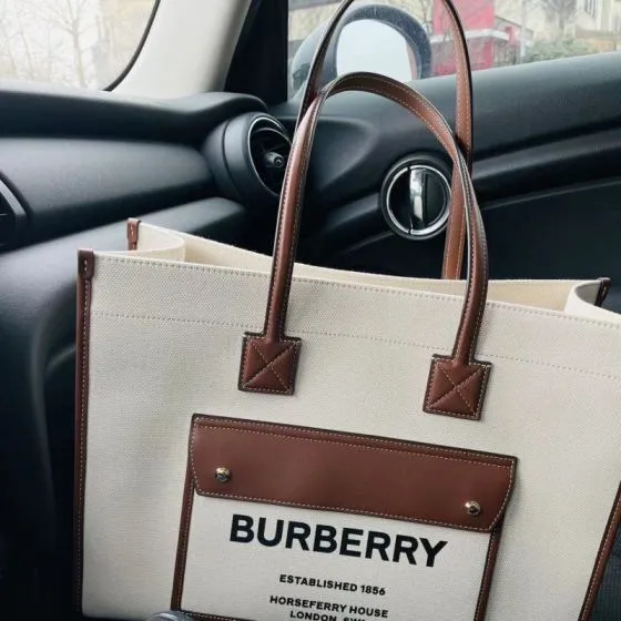 Burberry Brown shoulder bag Top Quality Replica
