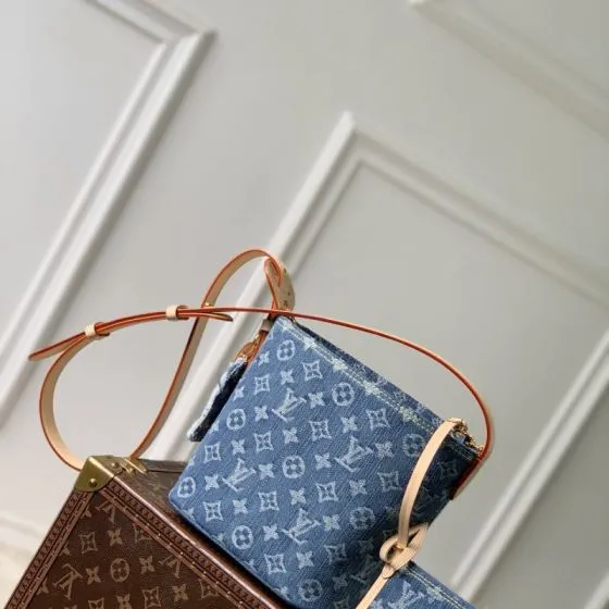 Louis Vuitton M28107 Blue Denim Monogram 16 x 18 x 12 cm crossbody — Premium Replica