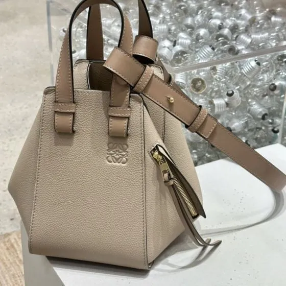 Loewe Beige 25x18x10cm shoulder bag Top Quality Replica