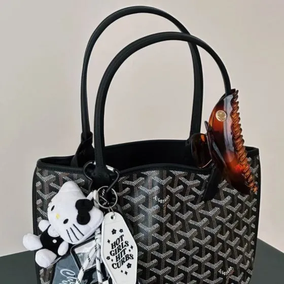 Goyard Black 18x12cm shoulder bag 1 1 Replica