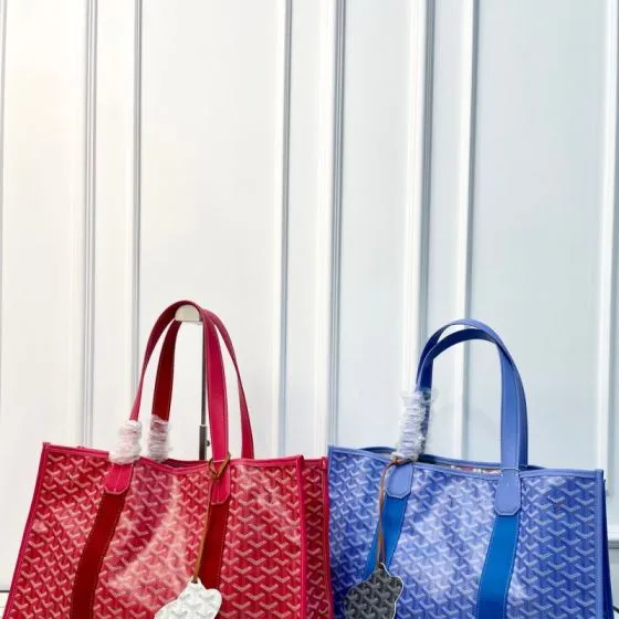 Goyard Red shoulder bag Premium Replica