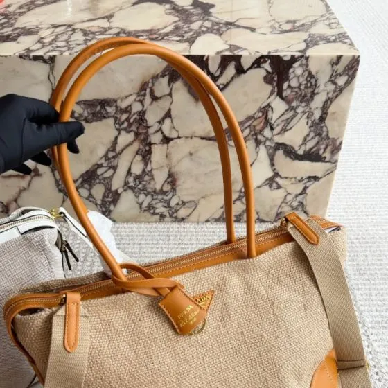 Prada Re-Edition Beige 22x17cm shoulder bag Top Quality Replica
