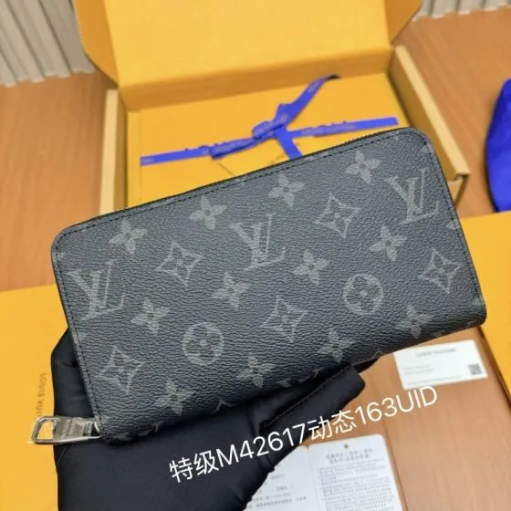 Louis Vuitton M42617 Black Monogram Eclipse everyday — Top Quality Replica
