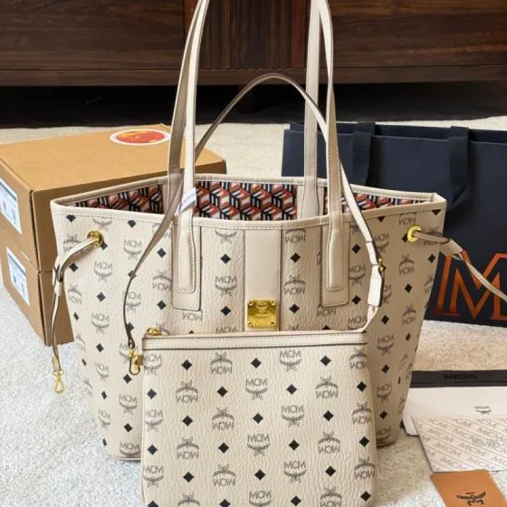 MCM Visetos 40x30x16cm shoulder bag 1 1 Replica