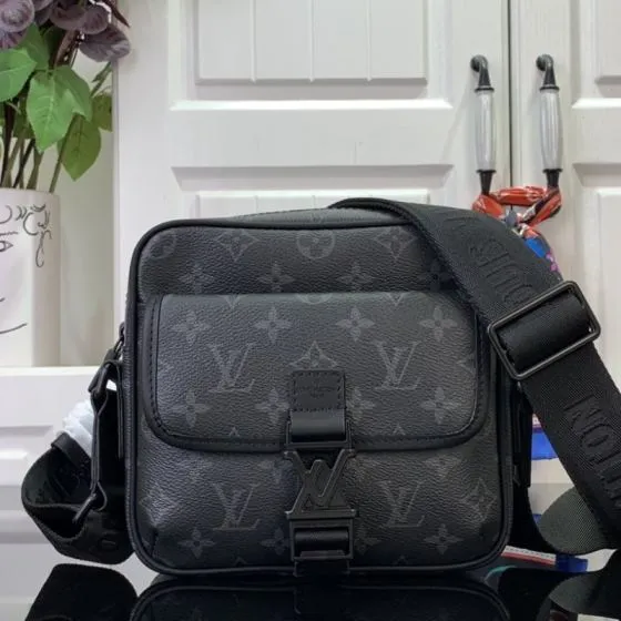 Louis Vuitton Getaway Black Monogram crossbody 1 1 Replica