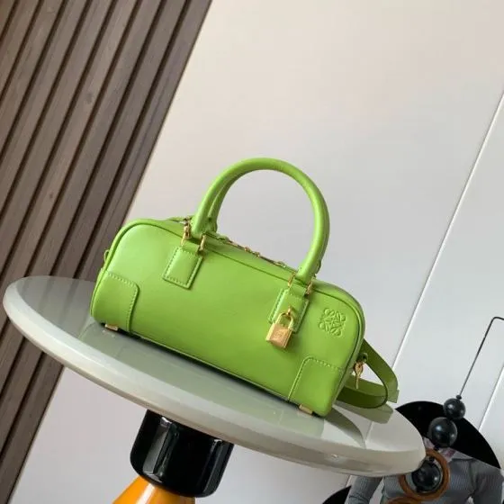 Loewe Green 18x12cm shoulder bag Top Quality Replica