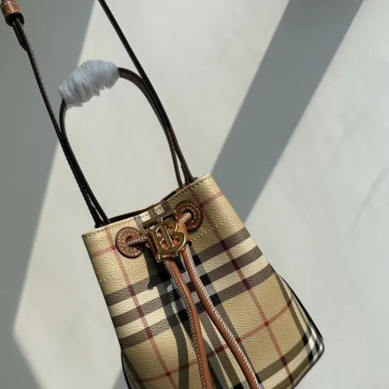 Burberry Brown 18x12cm shoulder bag Premium Replica