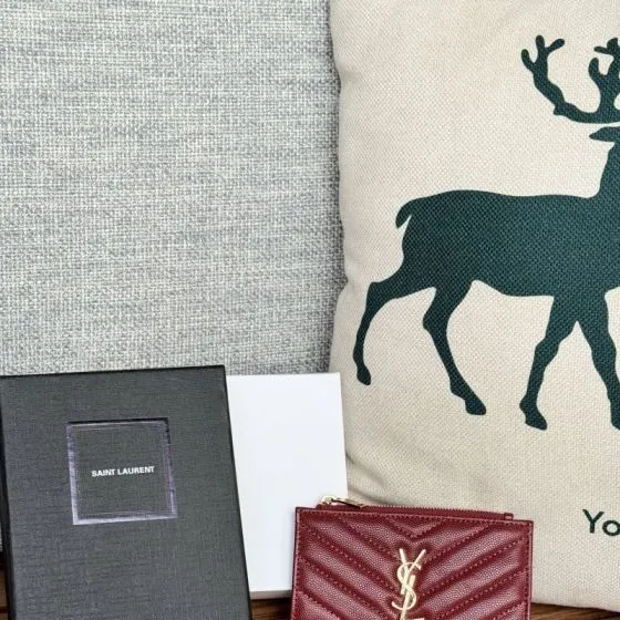 Saint Laurent Monogram Burgundy card holder — AAA Quality Replica