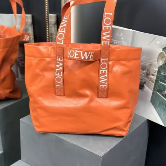 Loewe Red shoulder bag Premium Replica