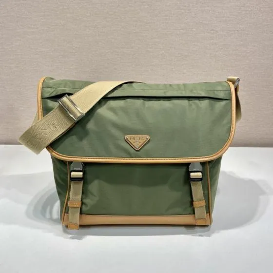 Prada Green 40x30x16cm shoulder bag AAA Quality Replica
