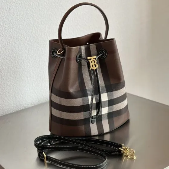 Burberry Brown 25x18x10cm shoulder bag AAA Quality Replica