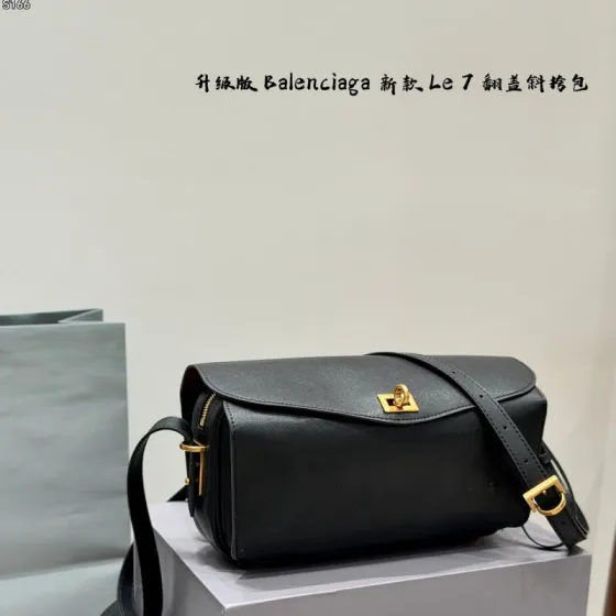 Balenciaga Black shoulder bag Top Quality Replica